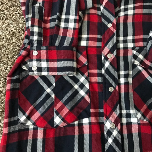 Zara plaid long sleeve - Picture 2 of 3